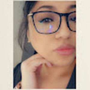 Meet your Posher, Adriana